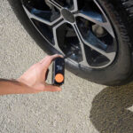 Baterijski mini kompresor za gume 3000maH INTERPHONE - Slika 5