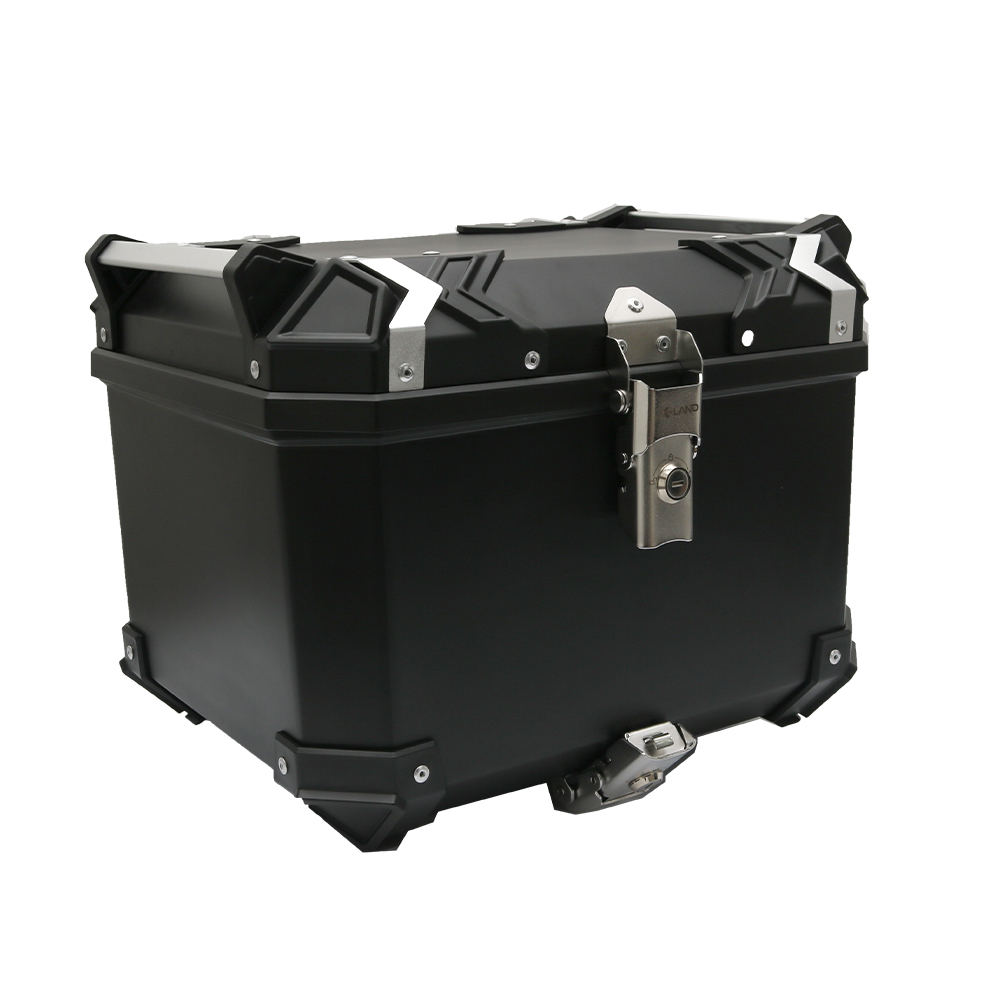 Centralni kofer X-LAND PLASTIČNI crni 45L